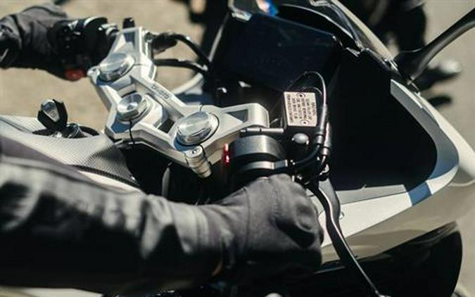 2026 CFMOTO 300SS