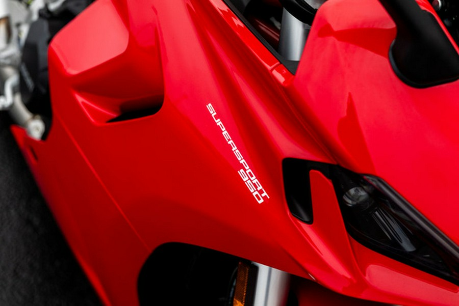 2024 Ducati Supersport 950 S Ducati Red