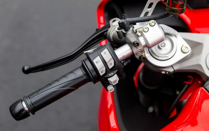 2024 Ducati SuperSport 950 S Ducati Red