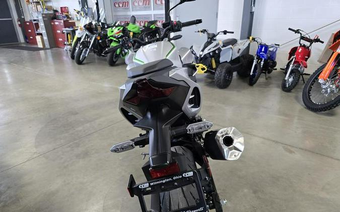 2024 Kawasaki Z7 Hybrid ABS