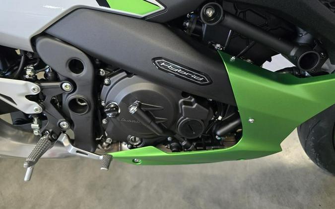 2024 Kawasaki Z7 Hybrid ABS