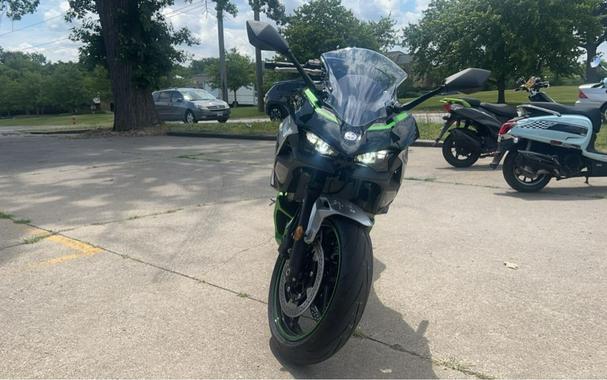 2024 Kawasaki Ninja® 7 Hybrid ABS