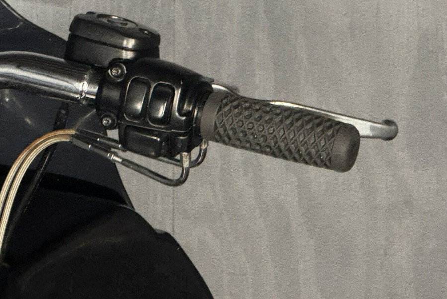 2005 Harley-Davidson® Road King® FLHRI Black