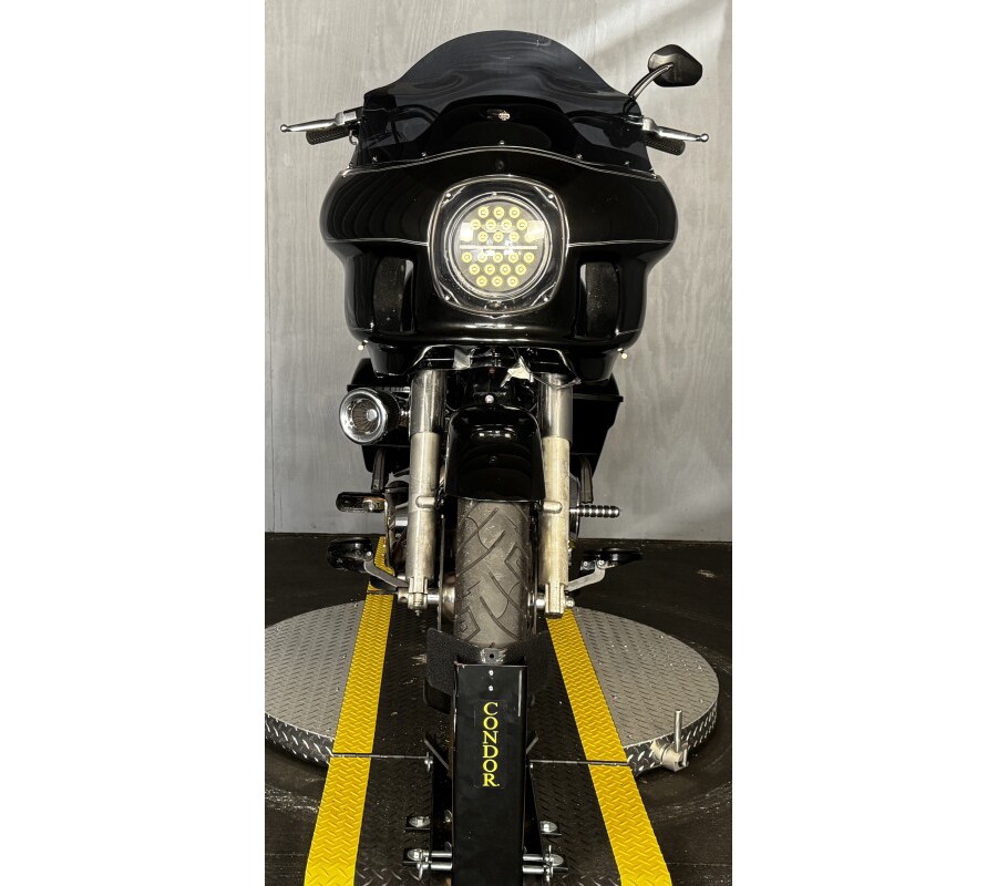 2005 Harley-Davidson® Road King® FLHRI Black