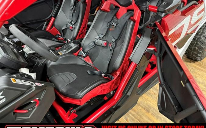2025 Can-Am Maverick X3 MAX X Ds Turbo RR Fiery Red & Hyper Si