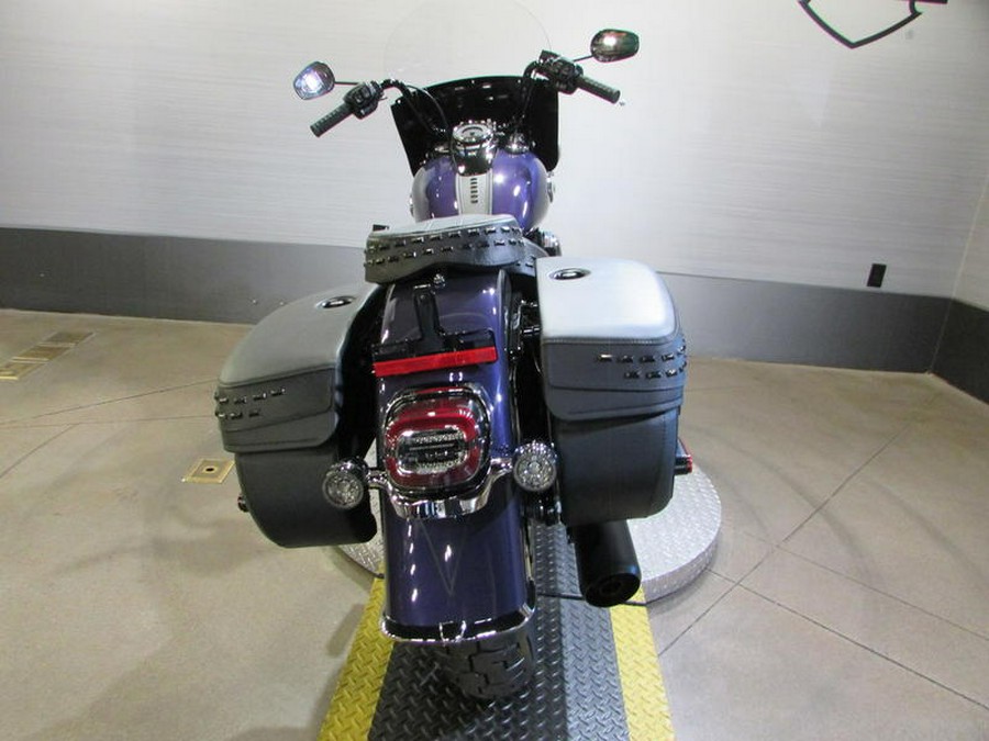 2026 Harley-Davidson® FLHC - Heritage Classic