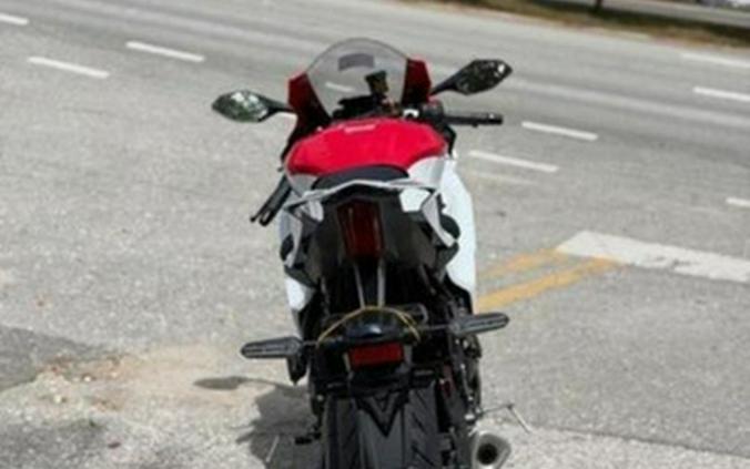 2026 Yamaha YZF-R7 70th Anniversary Edition