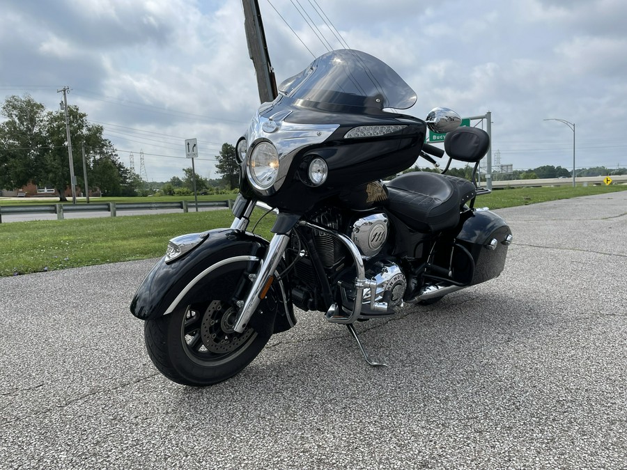 2018 Indian Motorcycle Indian® Chieftain Classic