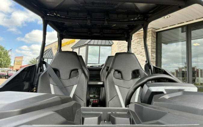 2027 Can-Am Commander MAX XT