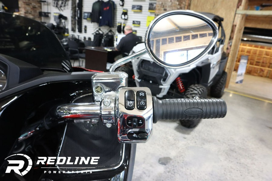 2021 Indian Motorcycle® Challenger® Limited Ruby Metallic