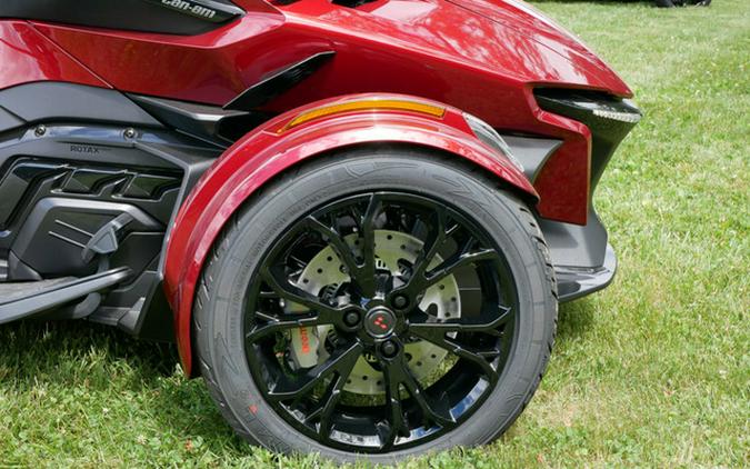 2024 Can-Am Spyder RT Limited Dark Wheels