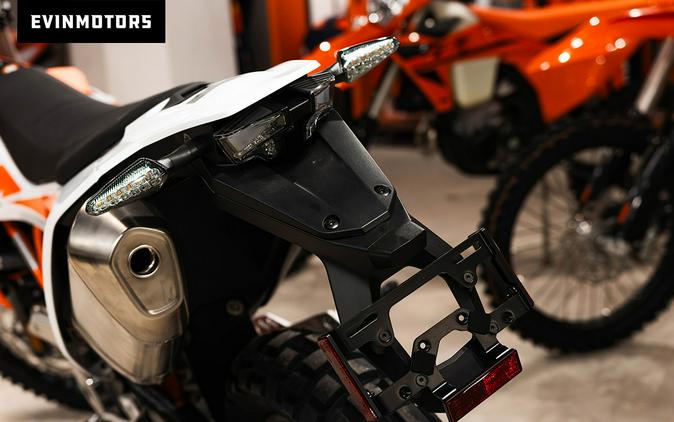 2026 KTM Enduro 690 R