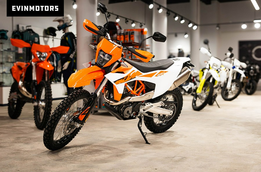 2026 KTM Enduro 690 R
