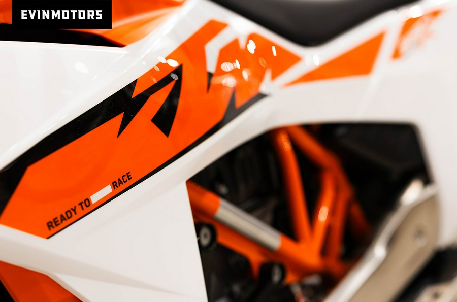 2026 KTM Enduro 690 R