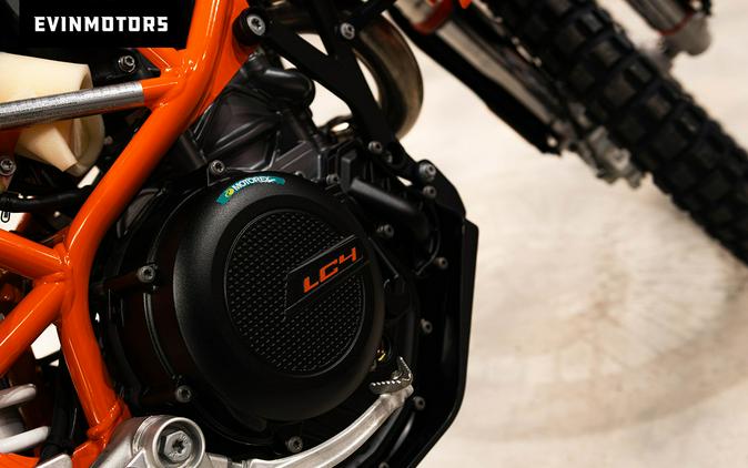 2026 KTM Enduro 690 R