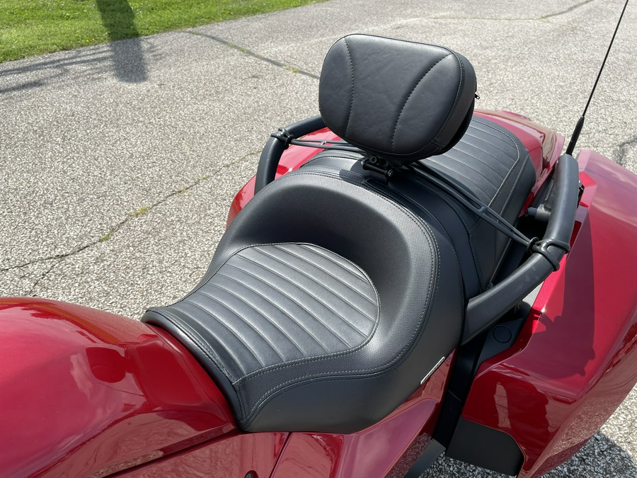 2016 Can-Am Spyder® F3 Limited SE6