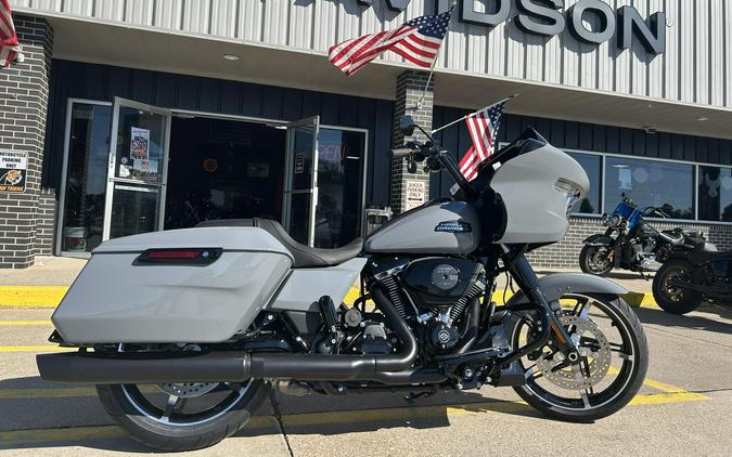 2026 Harley-Davidson® Road Glide® Dark Billiard Gray Black Trim