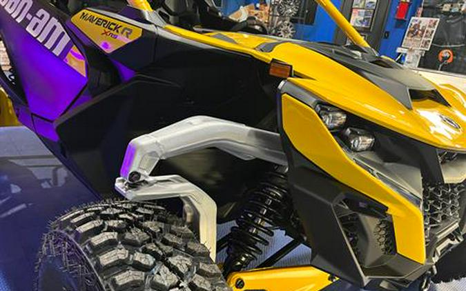 2024 Can-Am Maverick R X RS with Smart-Shox 999T DCT