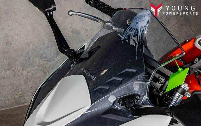 2023 Kawasaki Ninja 650 Metallic Matte Graphenesteel Gray/Ebony