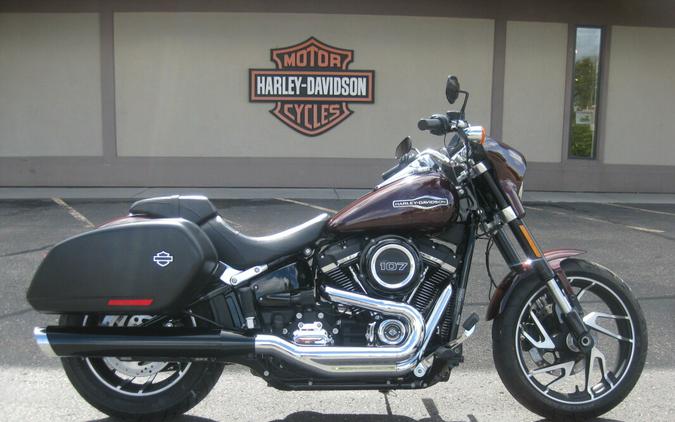 2018 Harley-Davidson Sport Glide - First Ride