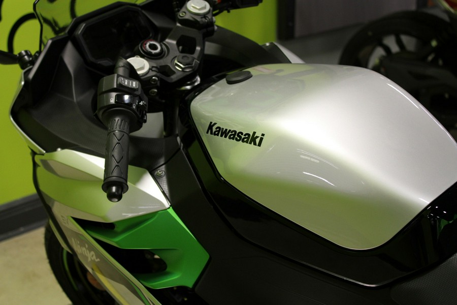 2024 Kawasaki Ninja e-1 ABS / NX011ARFNN