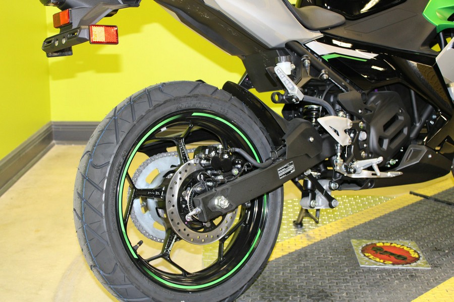 2024 Kawasaki Ninja e-1 ABS / NX011ARFNN