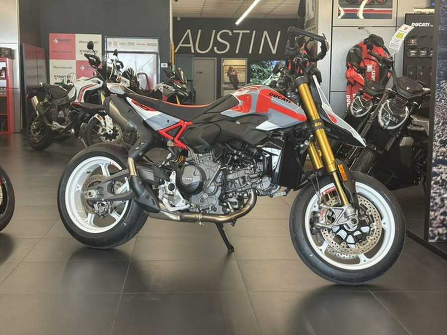 2026 Ducati Hypermotard V2 SP