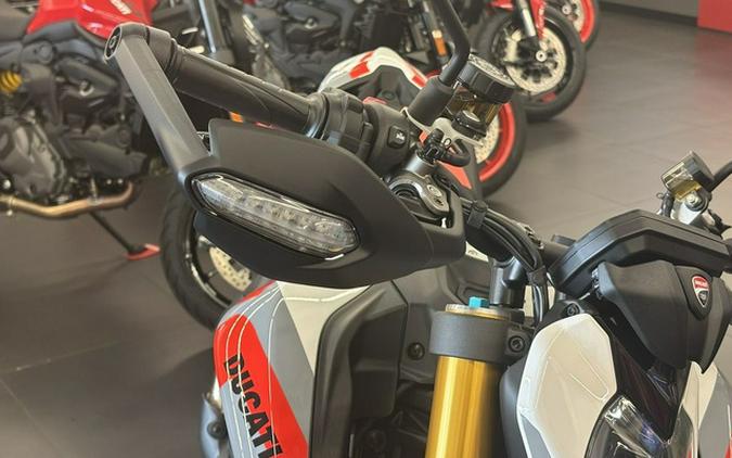 2026 Ducati Hypermotard V2 SP