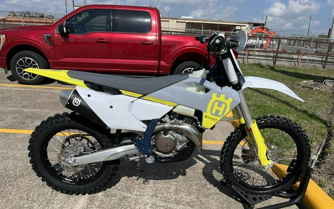 2023 Husqvarna® FX 450