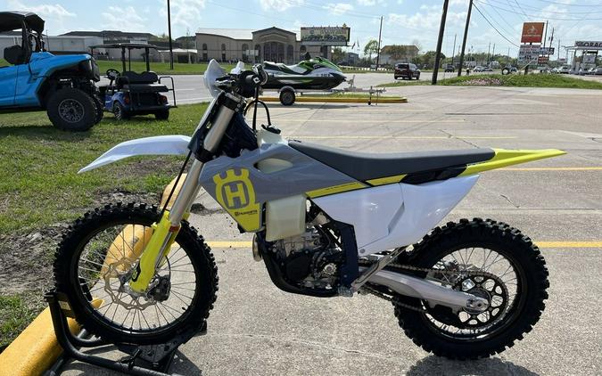 2023 Husqvarna® FX 450