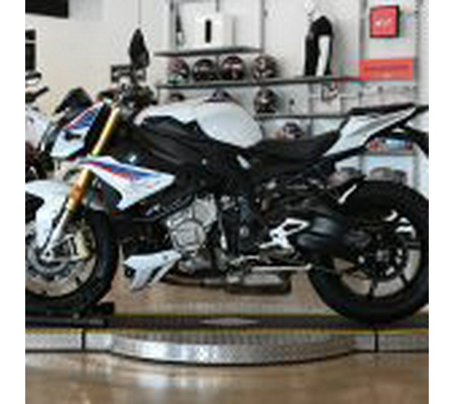 2018 BMW S1000R