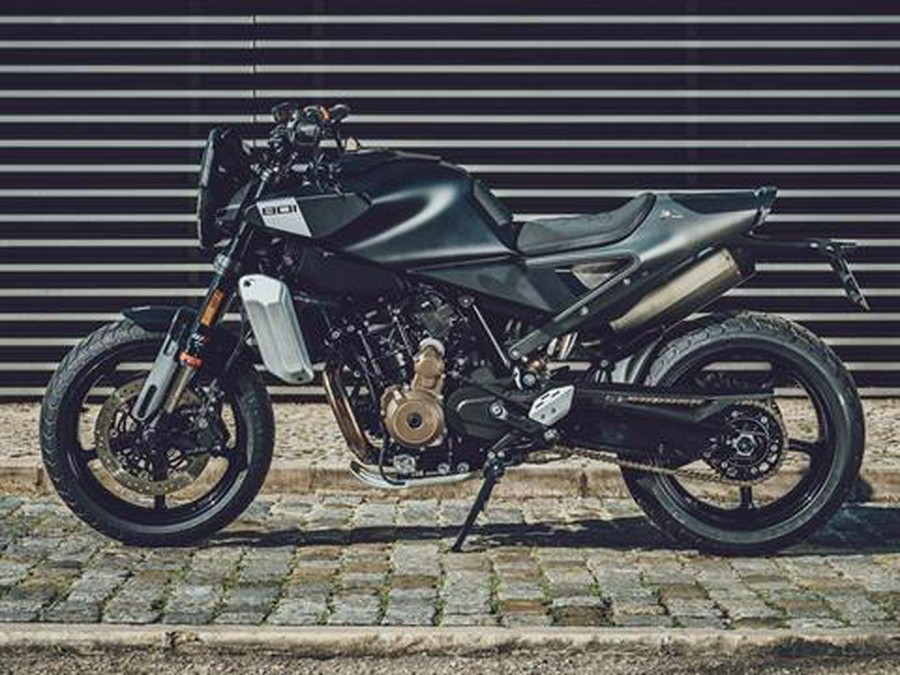 2025 Husqvarna Svartpilen 801