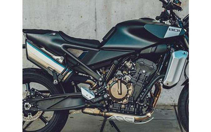 2025 Husqvarna Svartpilen 801