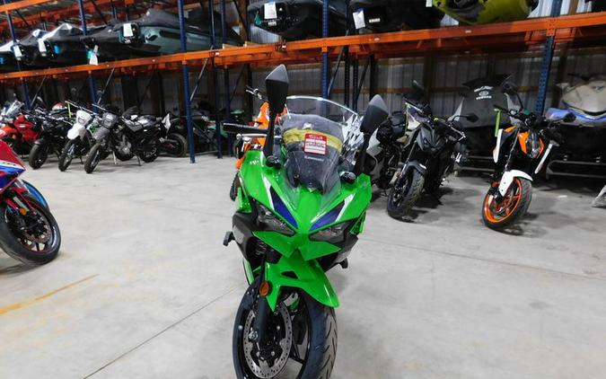 2026 Kawasaki Ninja® 500 SE ABS
