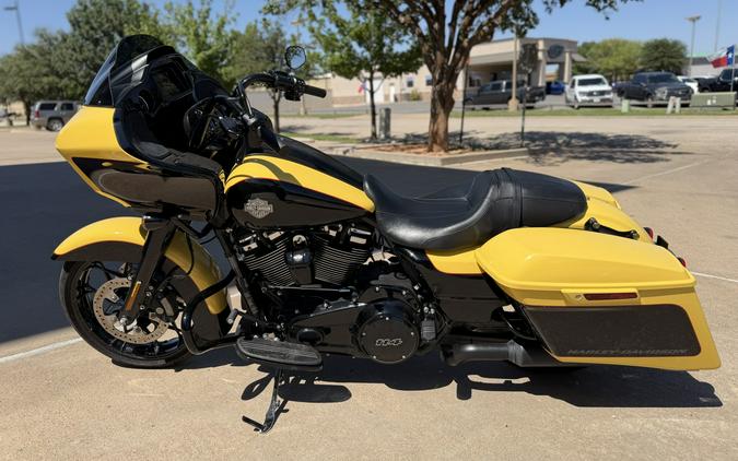 2023 Harley-Davidson® Road Glide® Special Industrial Yellow/Vivid Black - Black Finish