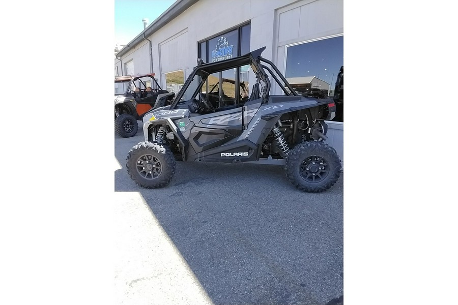 2021 Polaris Industries RZR XP 1000 Premium Stealth Gray with Ride Command