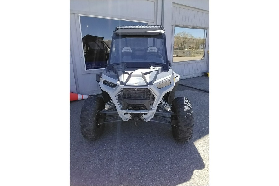 2021 Polaris Industries RZR XP 1000 Premium Stealth Gray with Ride Command