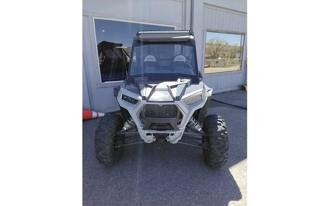 2021 Polaris Industries RZR XP 1000 Premium Stealth Gray with Ride Command