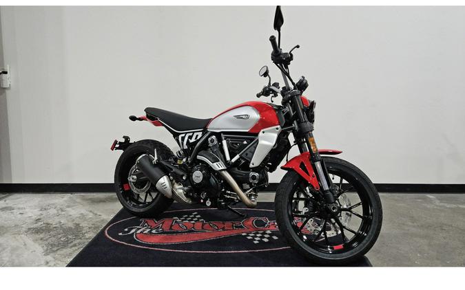 2025 Ducati 800 ICON Take $750 off with Qualifying Finance Promo!