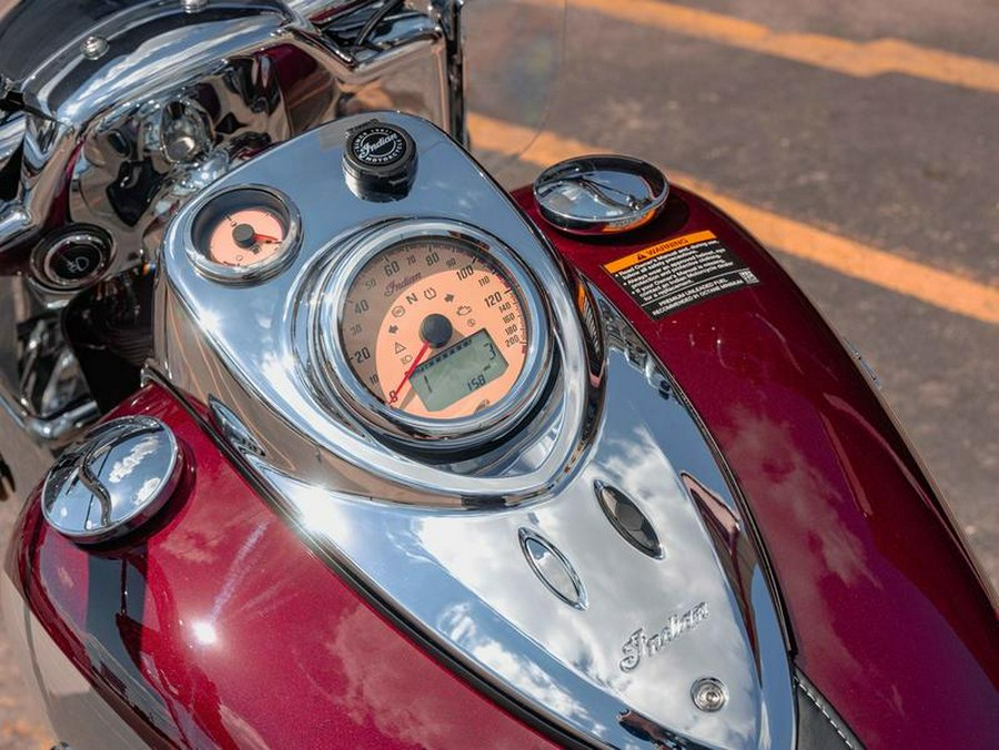 2025 Indian Motorcycle® Springfield® Maroon Metallic/Silver Quartz Metallic