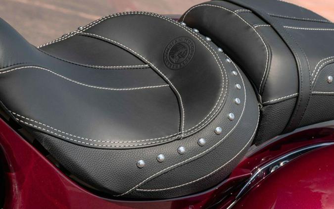 2025 Indian Springfield Maroon Metallic/Silver Quartz Metalli