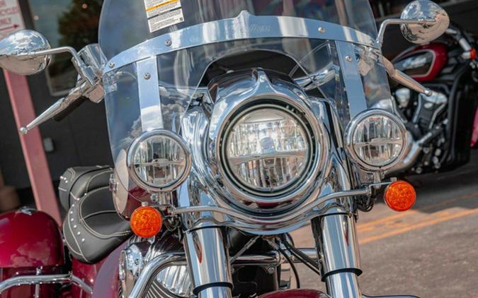 2025 Indian Springfield Maroon Metallic/Silver Quartz Metalli