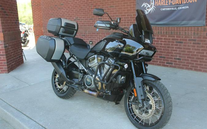 2021 Harley-Davidson® Pan America™ 1250 Special Vivid Black