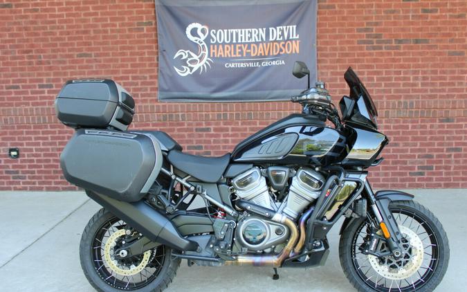 2021 Harley-Davidson® Pan America™ 1250 Special Vivid Black