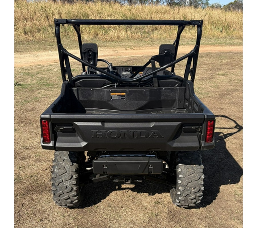 2022 Honda Pioneer 1000 Deluxe