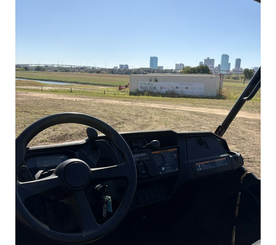 2022 Honda Pioneer 1000 Deluxe