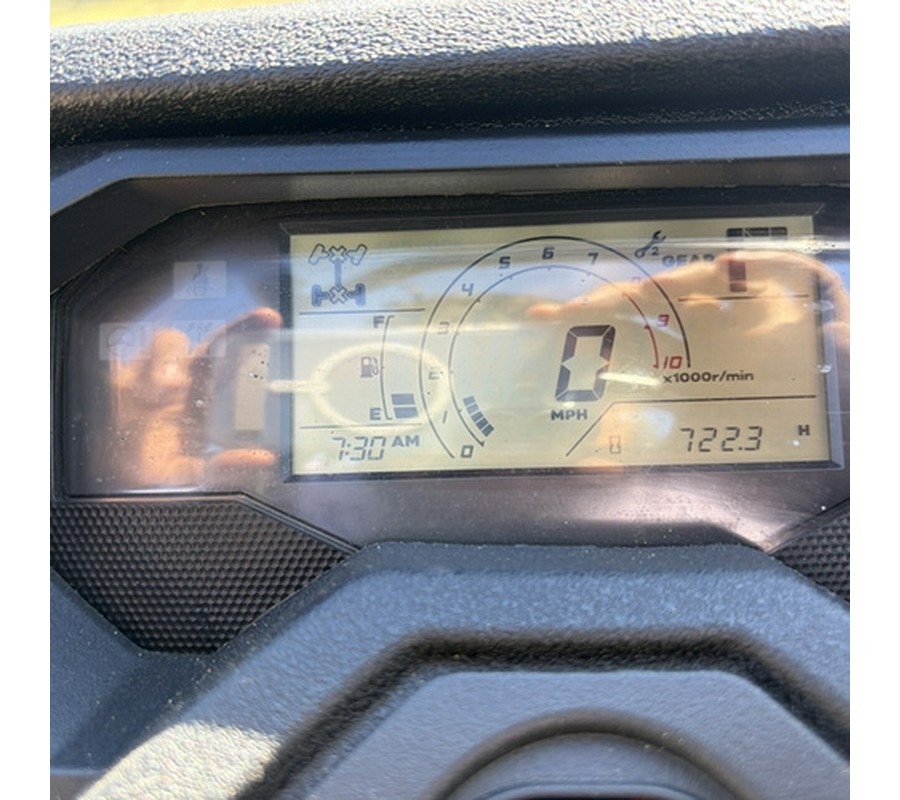2022 Honda Pioneer 1000 Deluxe