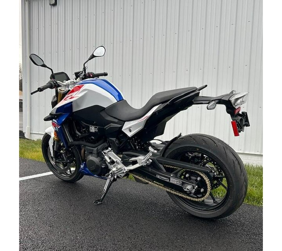 2024 BMW F 900 R Sport