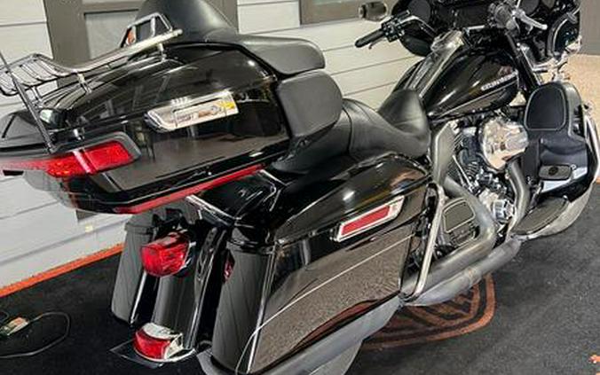 2015 Harley-Davidson® FLHTK - Ultra Limited