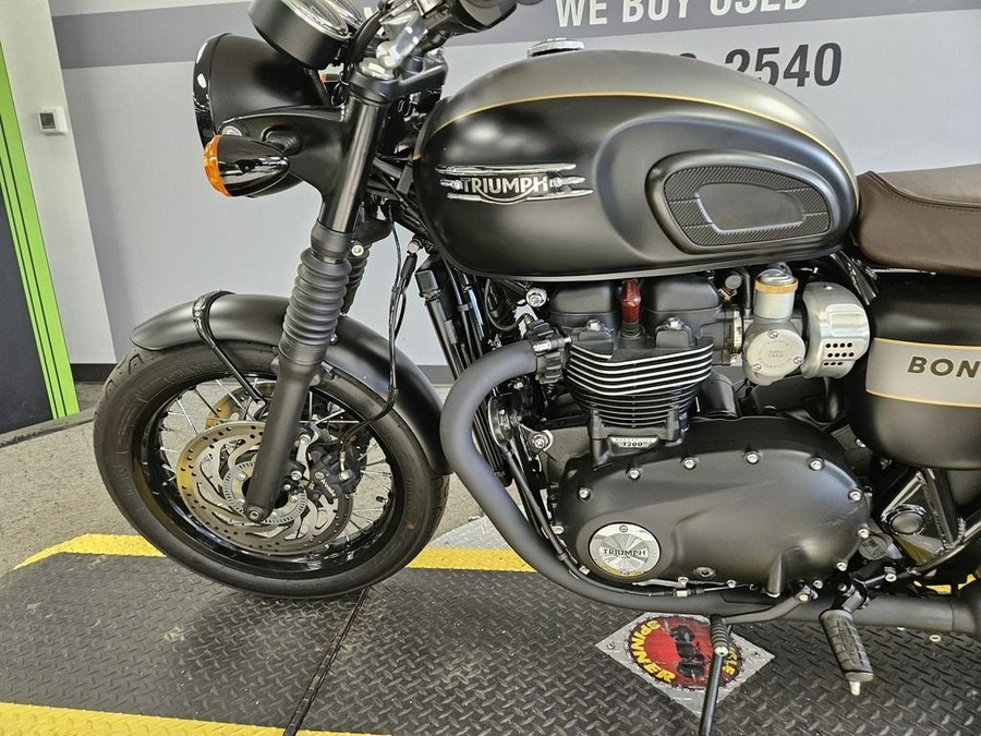 2022 Triumph Bonneville T120 Black Gold Line